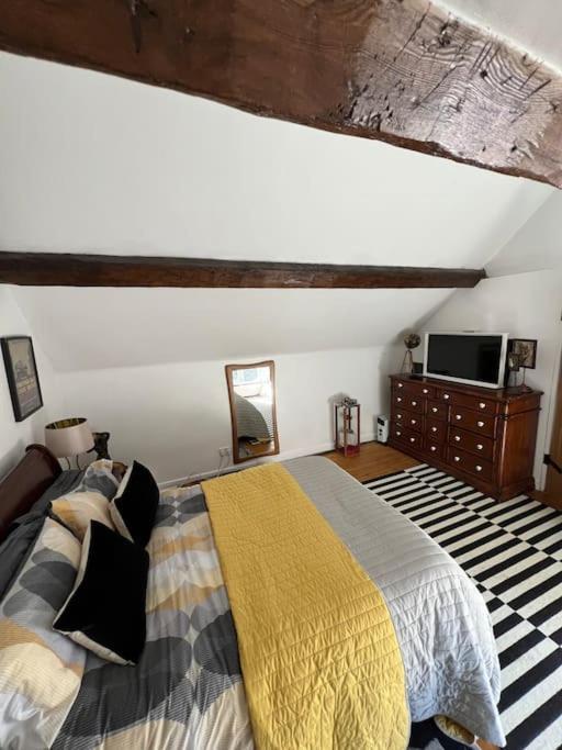 The Hanging Gate Coach House Telford Bagian luar foto
